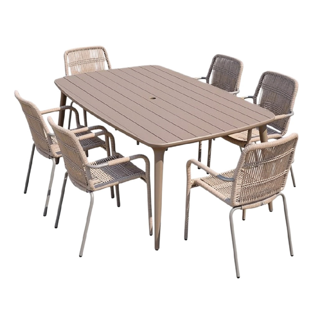 Tuinset met een rechthoekige tafel en zes kunststof stoelen